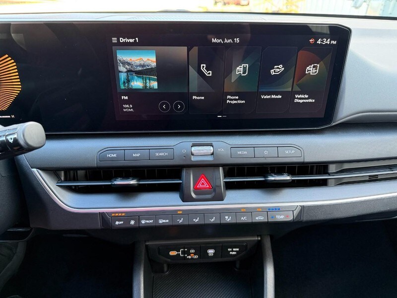 2025 Kia K4 LXS - Photo 31