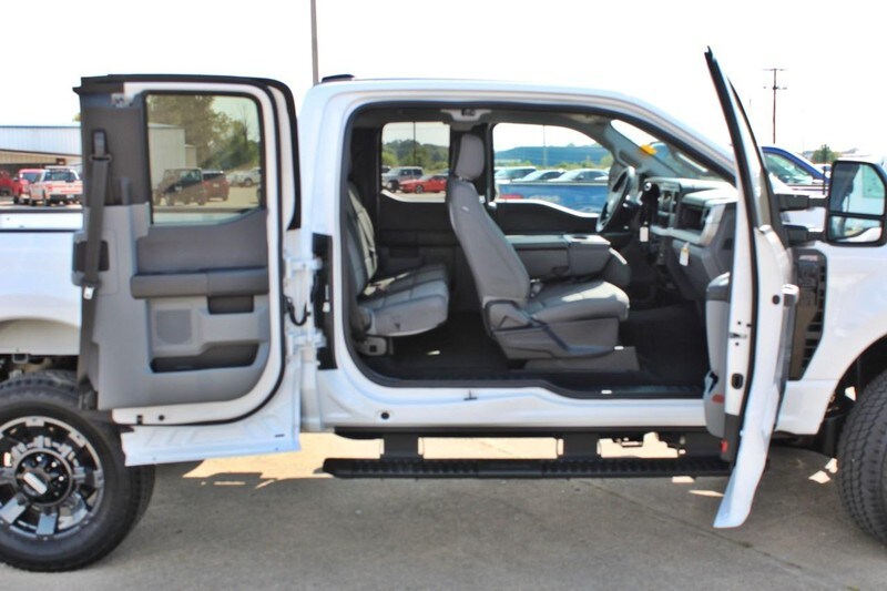 2026 Ford F-350 photo 4