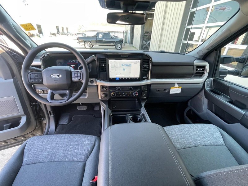 2026 Ford F-350 Super Duty XLT - Photo 20