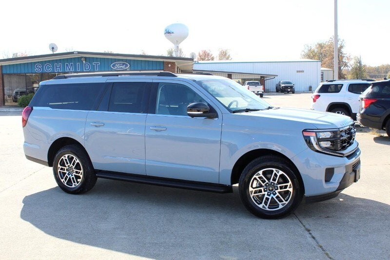 2025 Ford Expedition MAX photo 2
