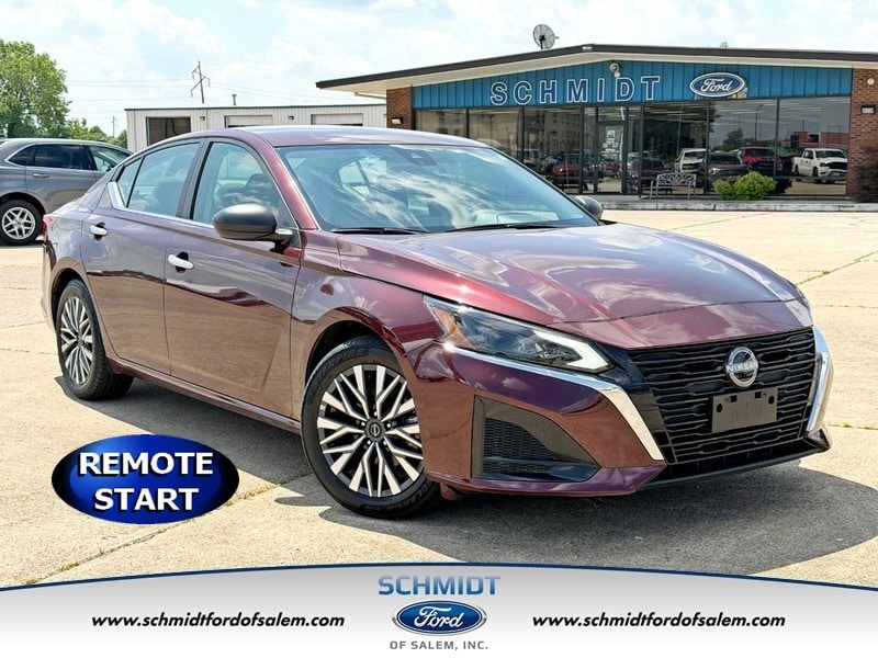 2025 Nissan Altima