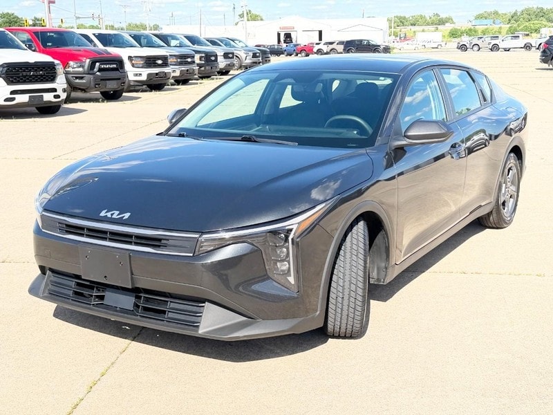 2025 Kia K4 LXS - Photo 7