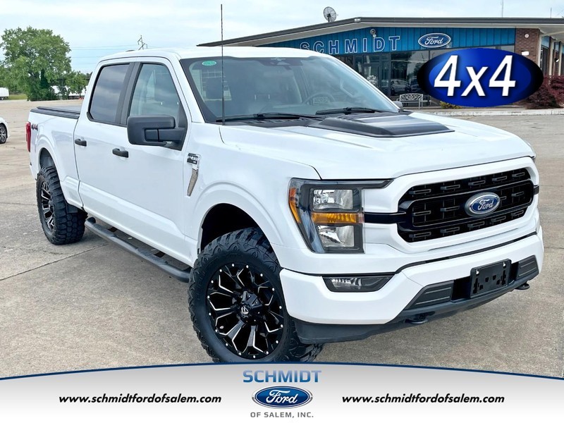 2023 Ford F-150 SuperCrew 4x4 XLT Truck SuperCrew Cab