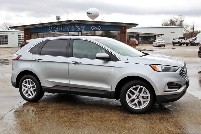 2024 Ford Edge SEL photo 3