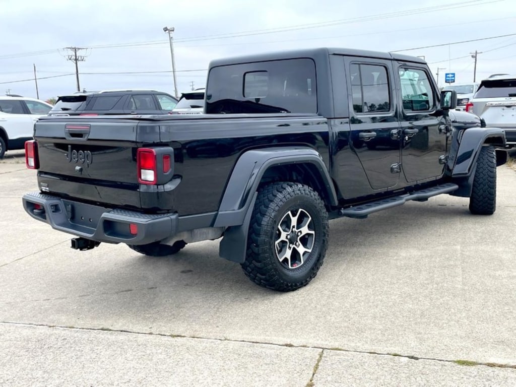 Used 2021 Jeep Gladiator Sport Truck Crew Cab