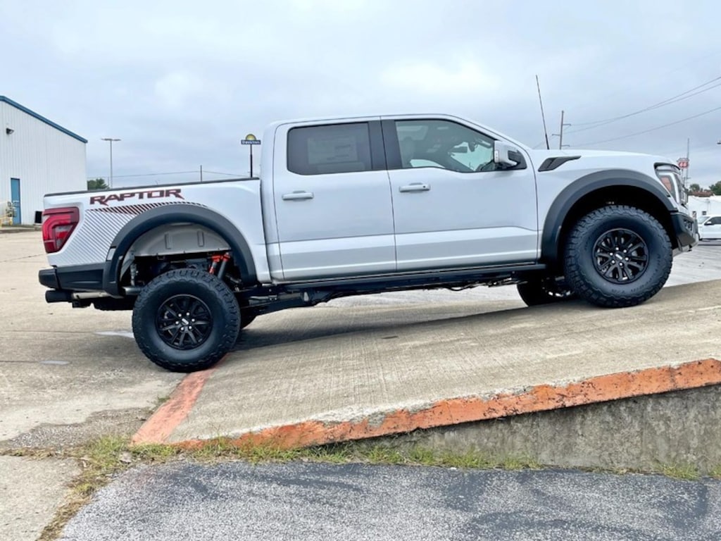 New 2025 Ford F-150 Raptor Truck SuperCrew Cab