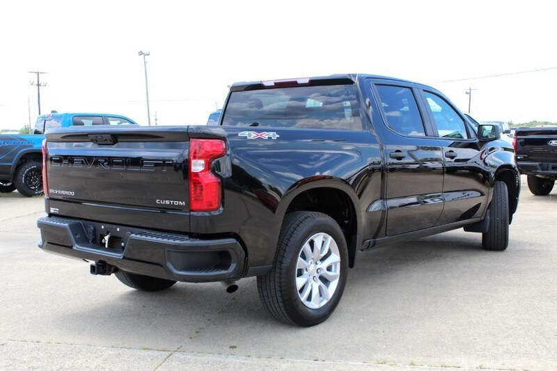 2022 Chevrolet Silverado 1500 Custom photo 4