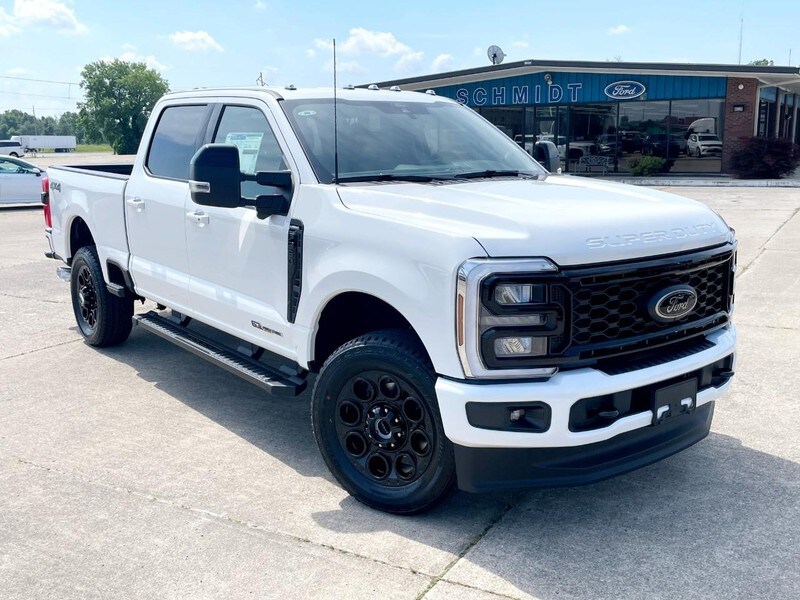 2025 Ford F-350 Lariat photo 2