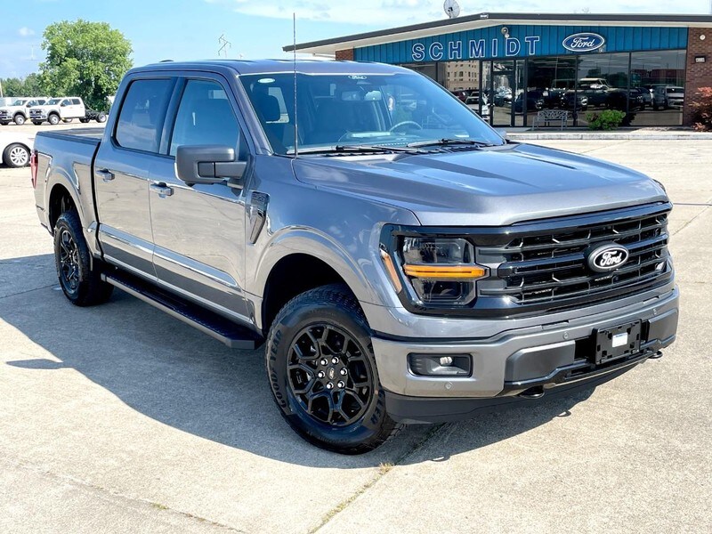 2024 Ford F-150 XLT photo 2