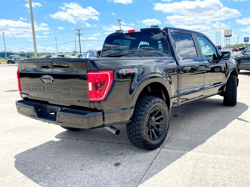2023 Ford F-150 XLT photo 4
