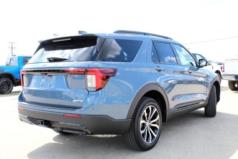 2025 Ford Explorer ST-Line photo 3