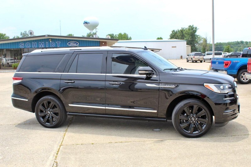 2023 Lincoln Navigator L Reserve photo 3