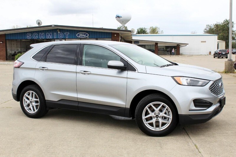 2024 Ford Edge SEL photo 3