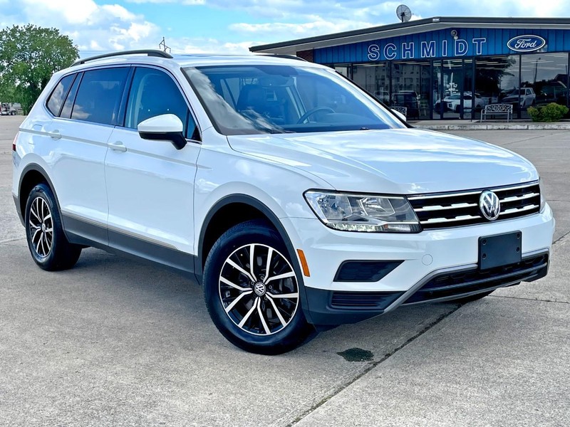 Used 2021 Volkswagen Tiguan SE with VIN 3VV3B7AX8MM007195 for sale in Salem, IL