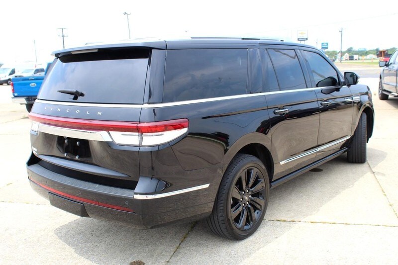 2023 Lincoln Navigator L Reserve photo 4