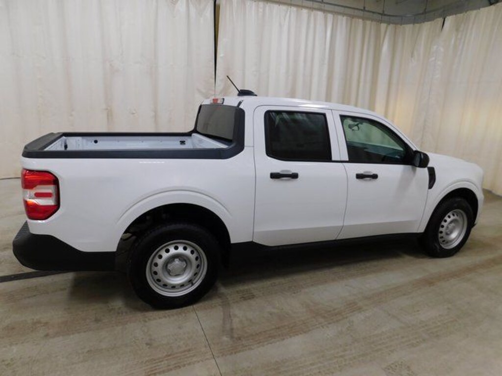New 2025 Ford Maverick XL Truck SuperCrew