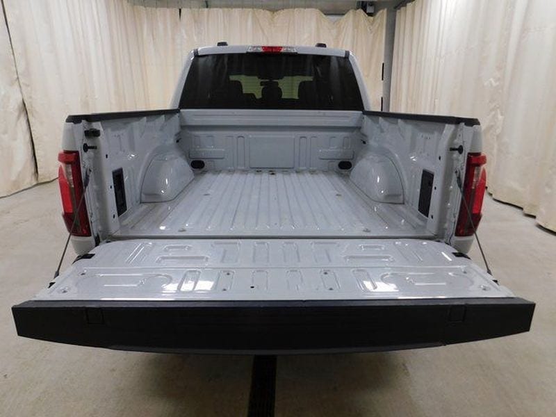 2024 Ford F-150 XLT - Photo 17