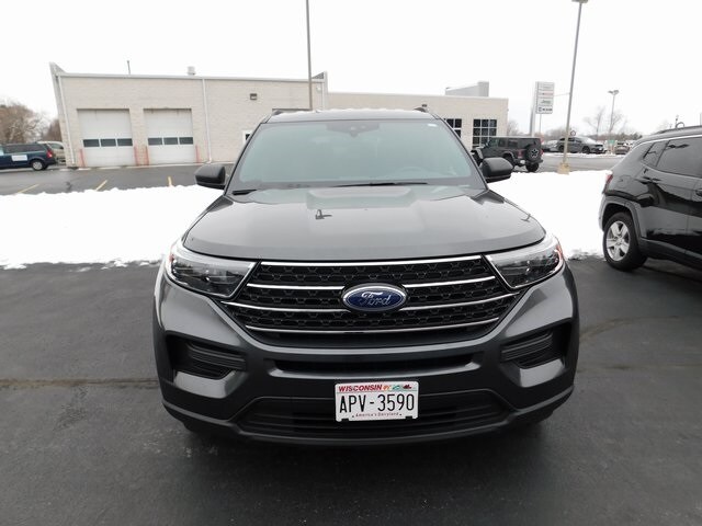 Used 2020 Ford Explorer XLT with VIN 1FMSK8DH9LGA50033 for sale in Saukville, WI