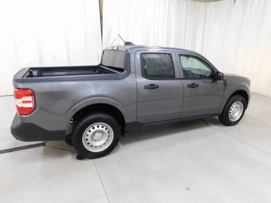 New 2025 Ford Maverick XL Truck SuperCrew