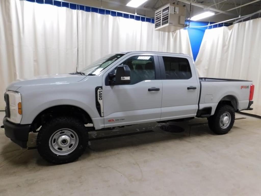 New 2026 Ford F-250SD XL Truck Crew Cab