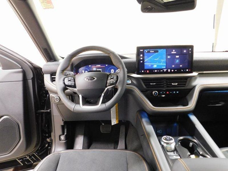 2026 Ford Explorer Tremor - Photo 8