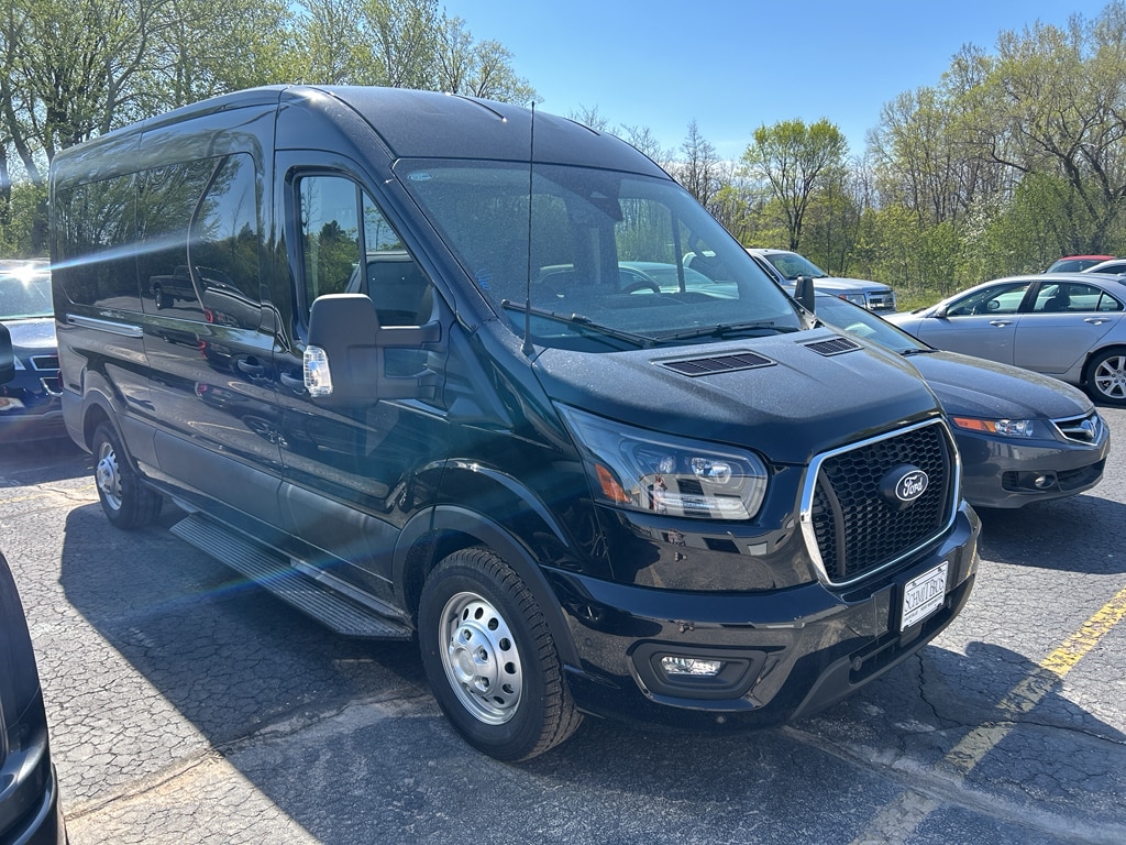 New 2026 Ford Transit Wagon XL Wagon