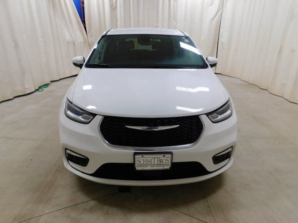 Used 2023 Chrysler Pacifica Touring L Minivan/Van