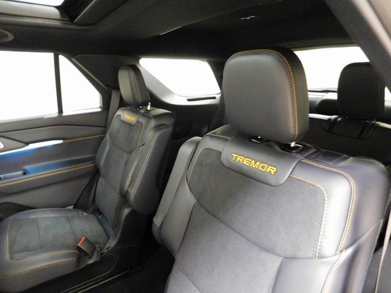 2026 Ford Explorer Tremor - Photo 11
