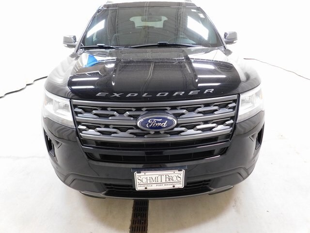 2018 Ford Explorer XLT photo 3