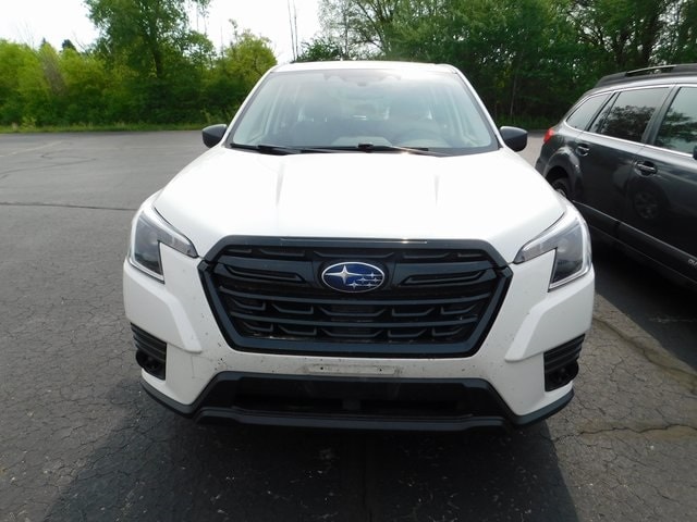 Used 2024 Subaru Forester Base with VIN JF2SKAAC4RH431250 for sale in Saukville, WI