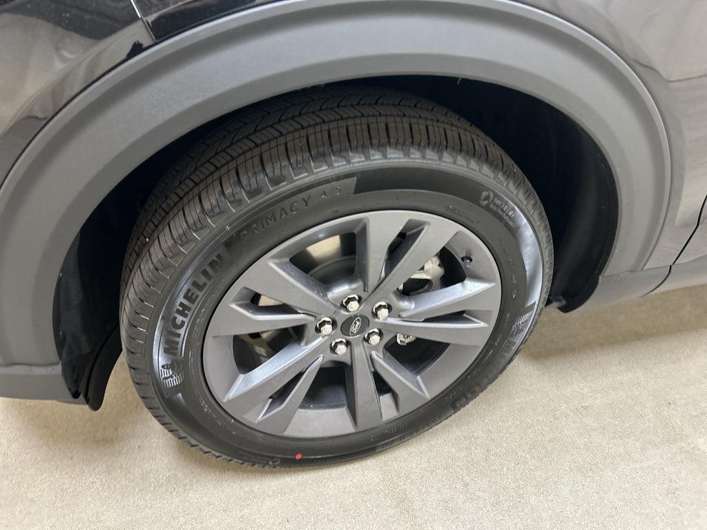New 2027 Ford Explorer Active w/200A Pkg Sport Utility