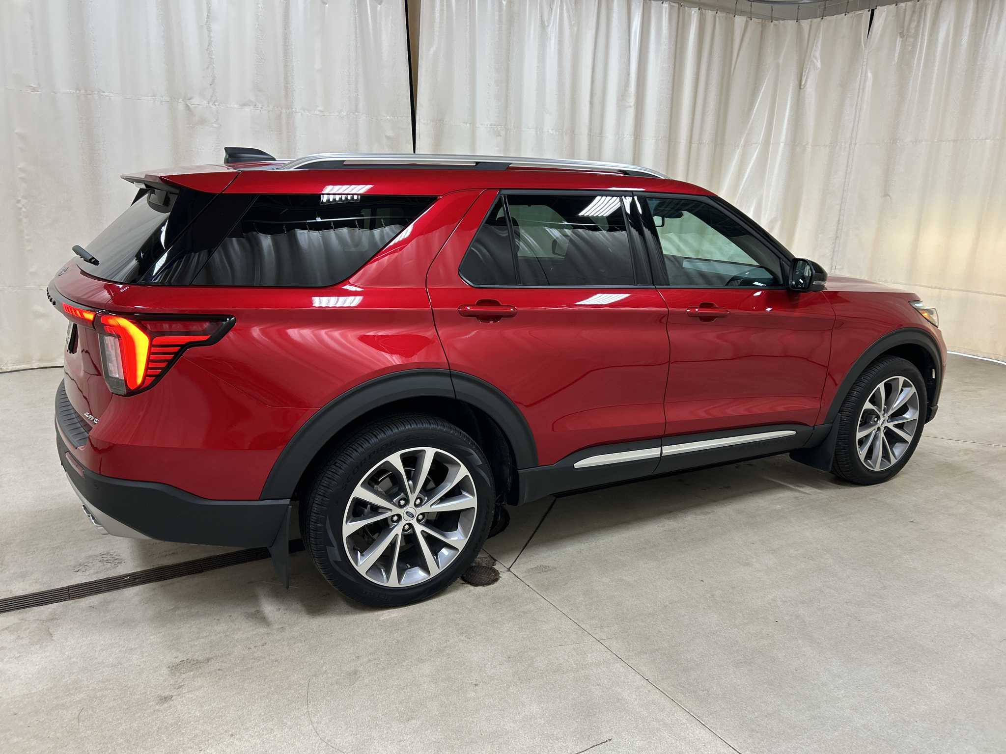 Used 2025 Ford Explorer Platinum Sport Utility
