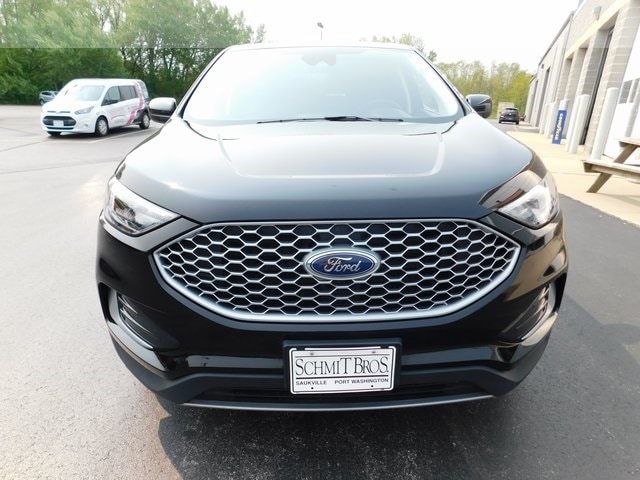 Used 2024 Ford Edge SEL with VIN 2FMPK4J92RBA48457 for sale in Saukville, WI