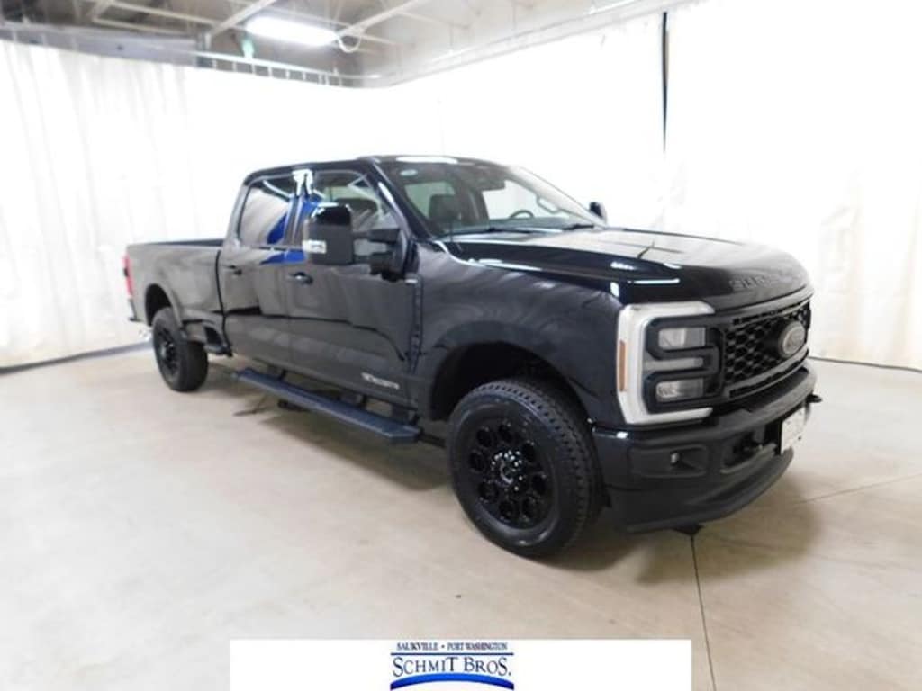 New 2026 Ford F-250 Lariat Crew Cab
