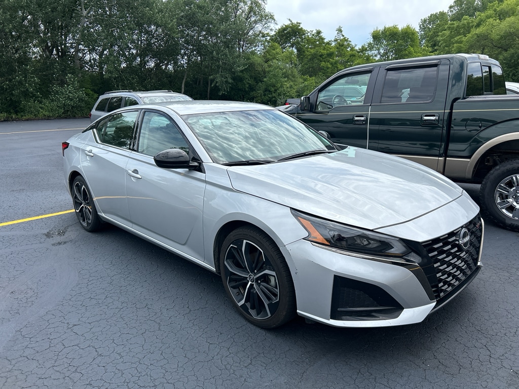 Used 2024 Nissan Altima 2.5 SR Sedan