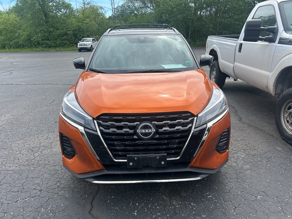 Used 2023 Nissan Kicks SR Sport Utility