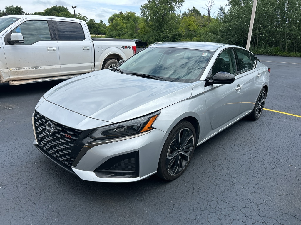 Used 2024 Nissan Altima 2.5 SR Sedan