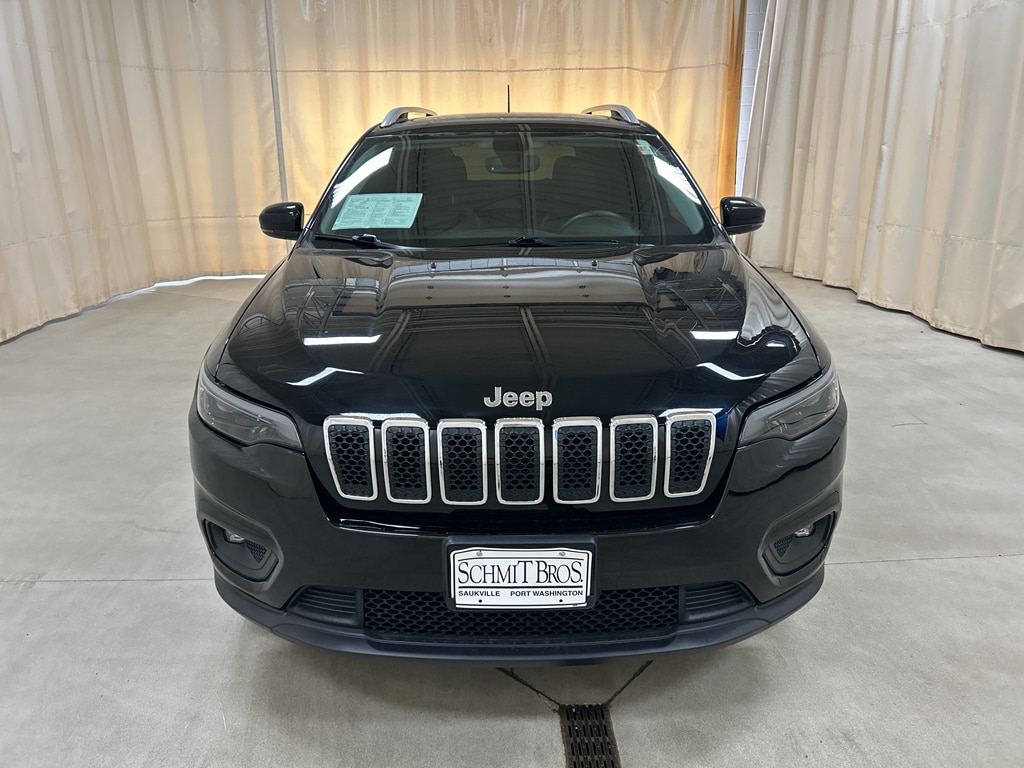 Used 2019 Jeep Cherokee Latitude Plus with VIN 1C4PJMLB9KD368995 for sale in Saukville, WI