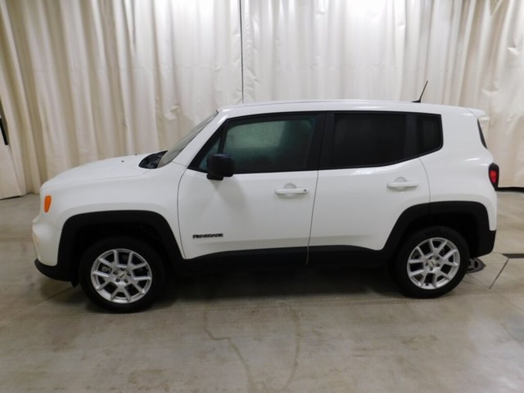 Used 2023 Jeep Renegade Latitude SUV
