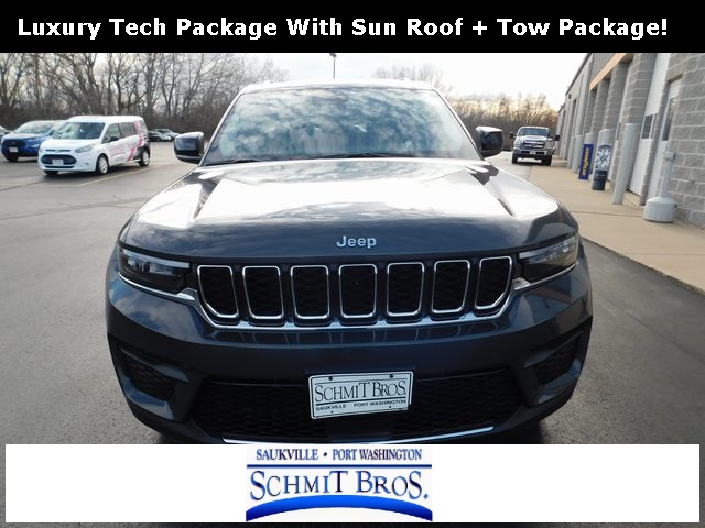 Used 2022 Jeep Grand Cherokee Laredo with VIN 1C4RJHAG6N8609441 for sale in Saukville, WI