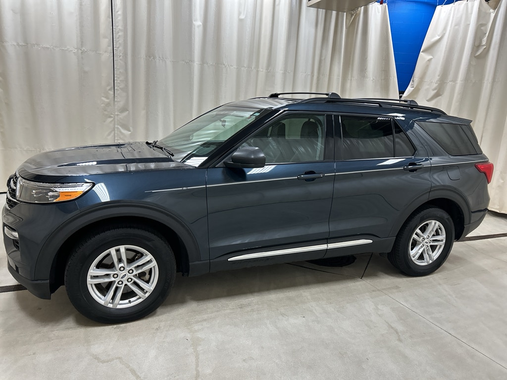 Used 2024 Ford Explorer XLT Sport Utility