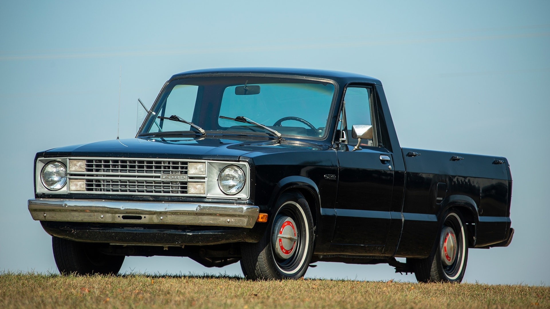 001-1980-ford-courier.jpg