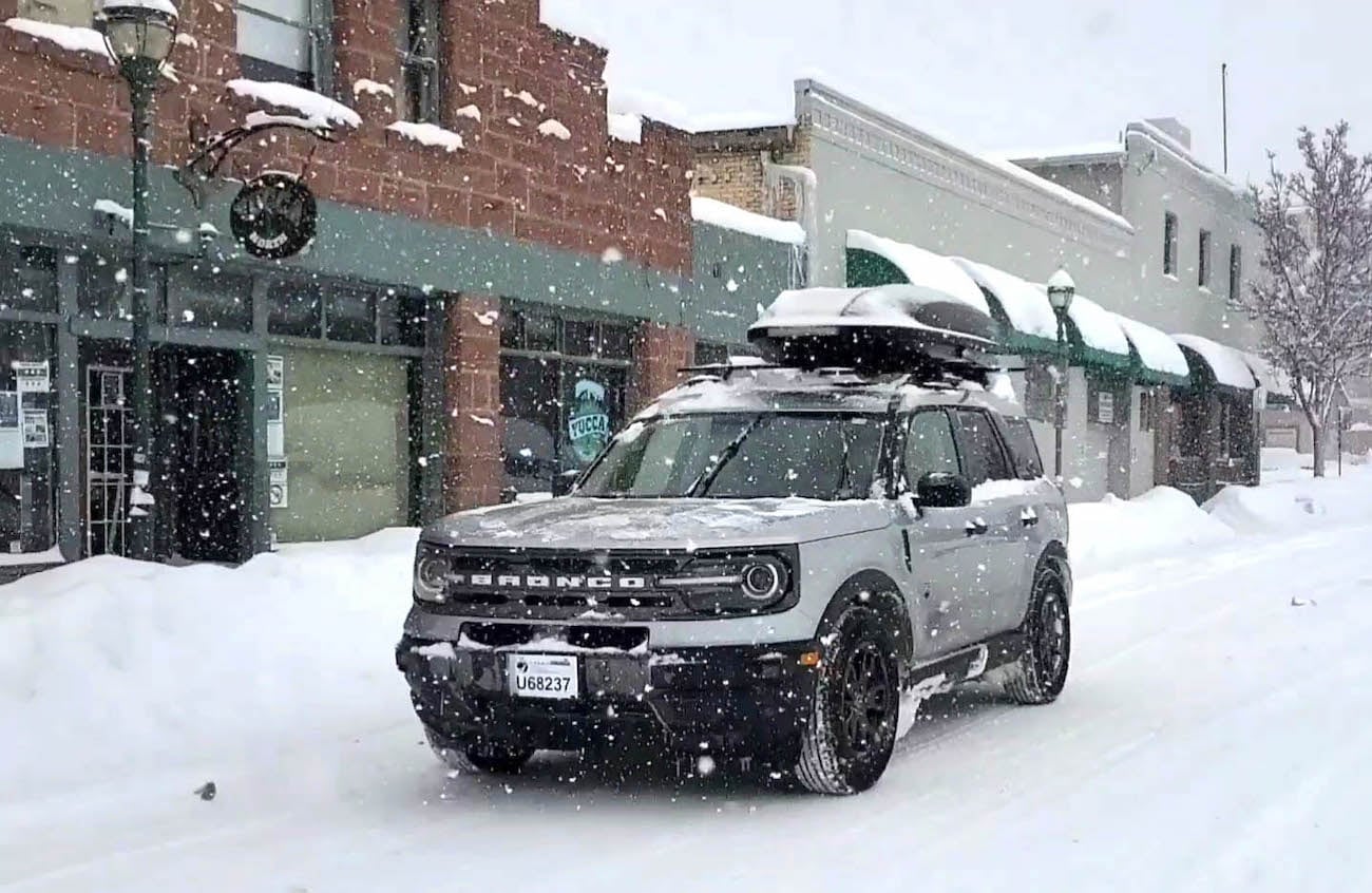 Bronco-Sport-in-snow-roof-carrier.jpg