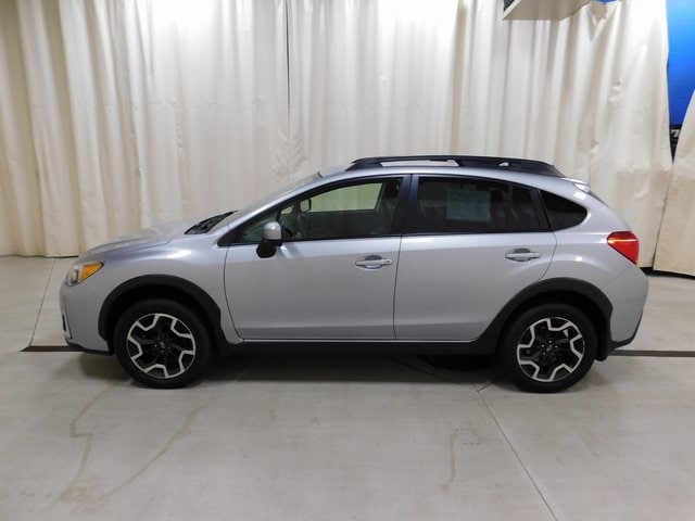 Used 2017 Subaru Crosstrek Premium with VIN JF2GPADC7H8217631 for sale in Saukville, WI