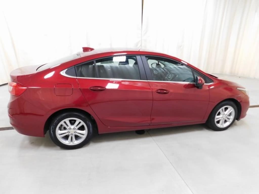 Used 2017 Chevrolet Cruze LT Sedan