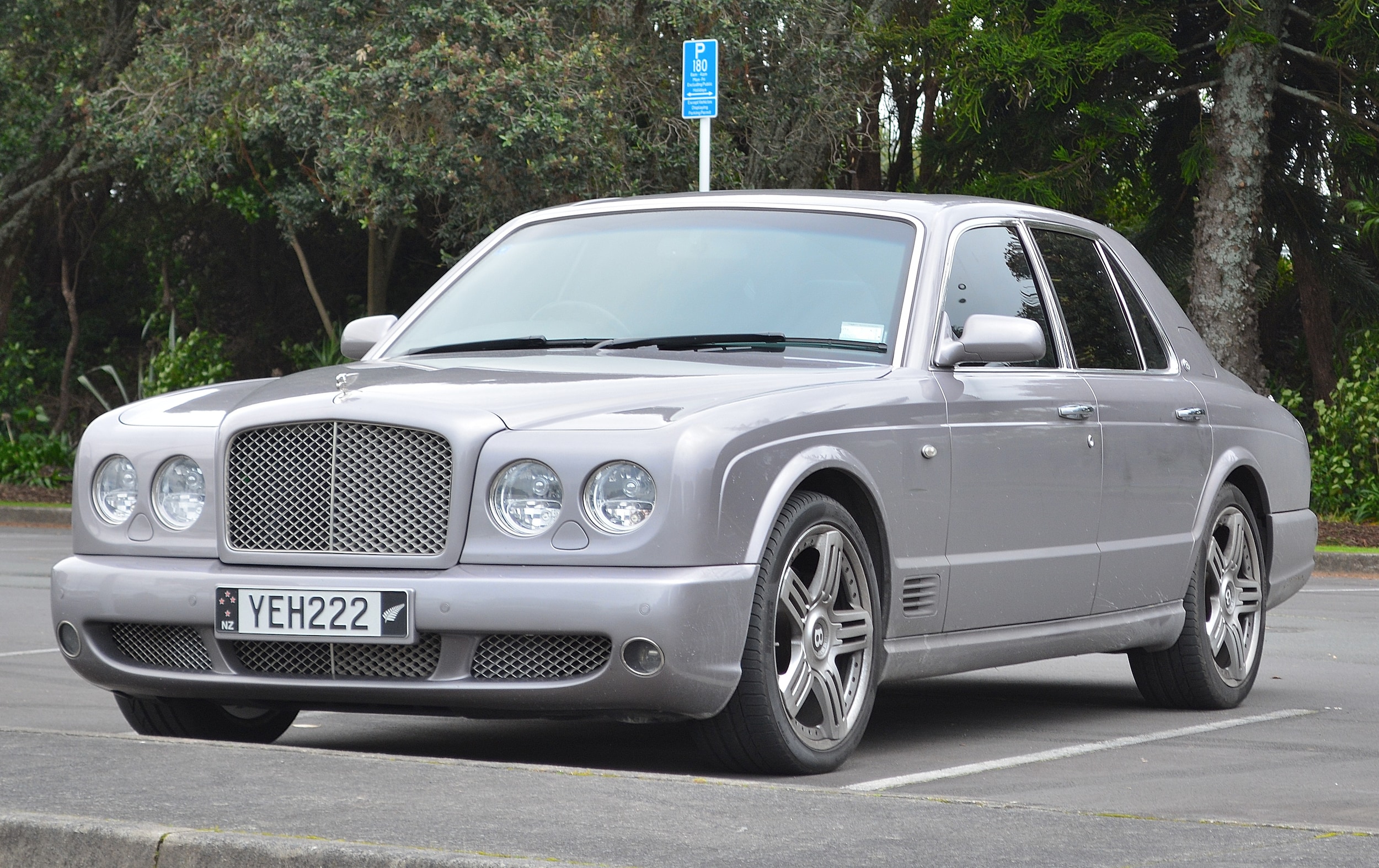 Bentley Arnage.jpg