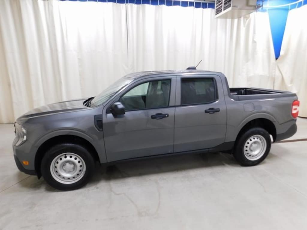 New 2025 Ford Maverick XL Truck SuperCrew