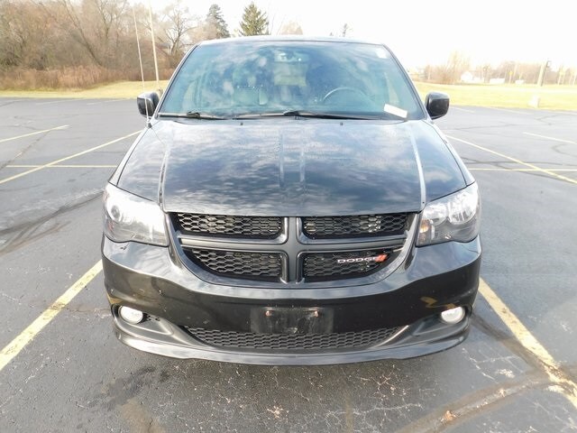 2016 Dodge Grand Caravan SXT photo 2