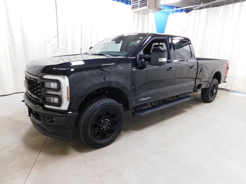 New 2026 Ford F-250 Lariat Crew Cab