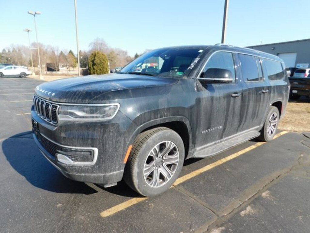 Used 2024 Jeep Wagoneer L Series II SUV